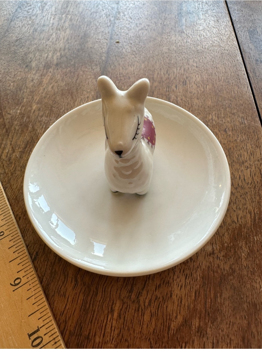 Ceramic Winking Llama Ring Dish with Pink Saddle - Picture 3 of 6